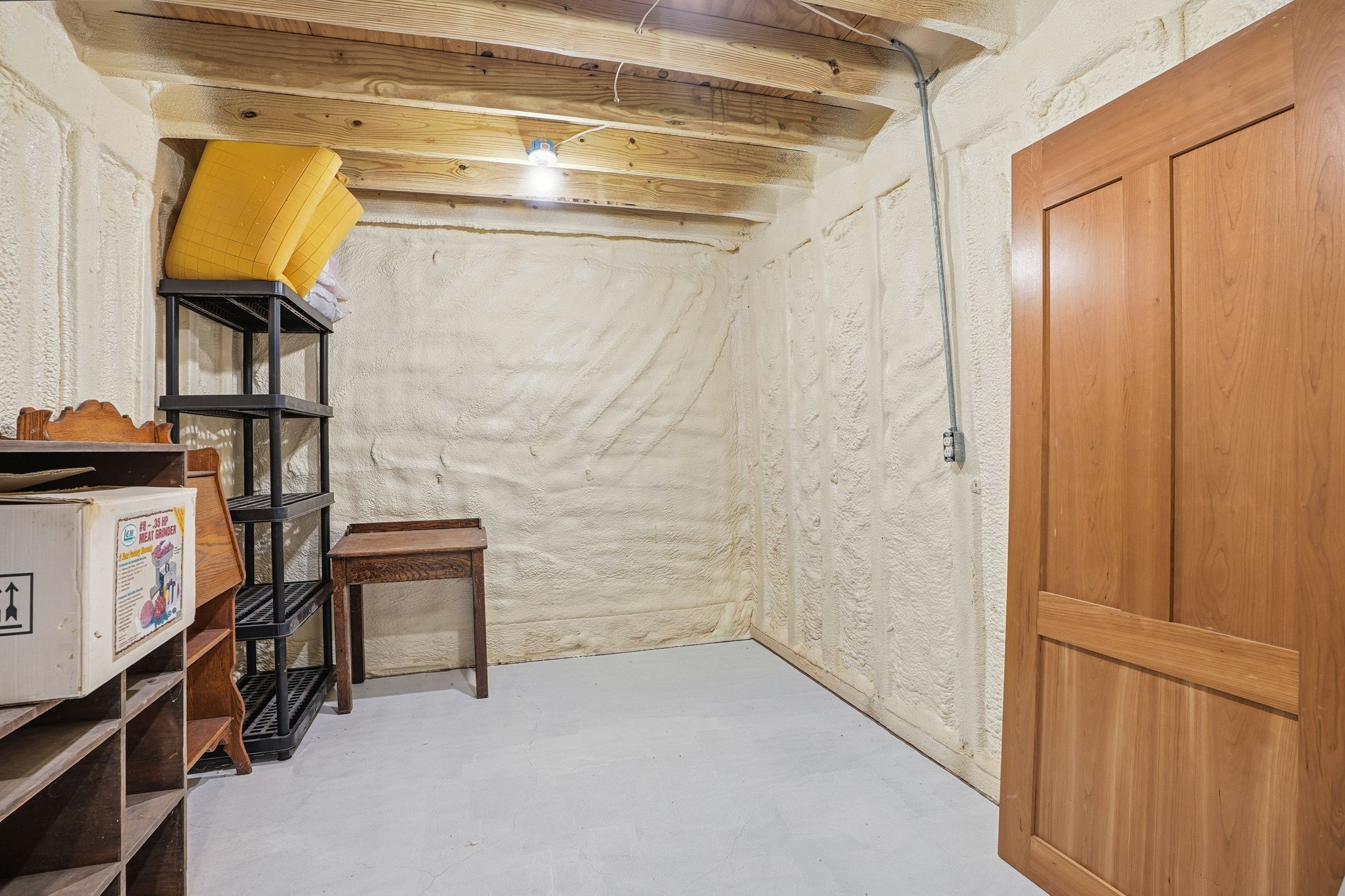 Listing Photo: 3300 Underwood Ave 0052-